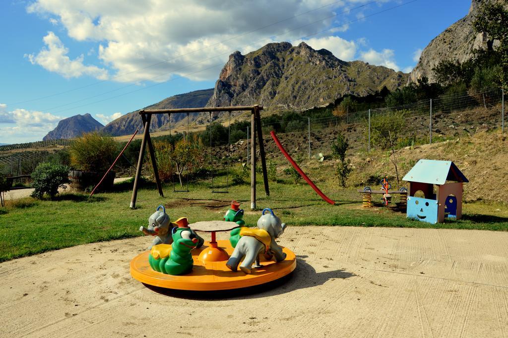 Agriturismo Masseria La Chiusa San Giuseppe Jato Kültér fotó